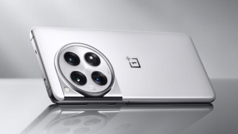OnePlus company has launched Oneplus 12 5G smartphone with 6.82 inchesOneplus 12 5G